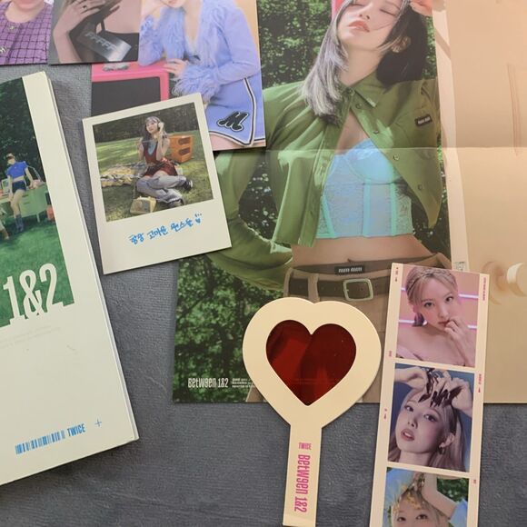 TWICE - 11th Mini Album BETWEEN 1&2 12 - Picture 4 of 5